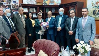 صورة بالصور عميد دار علوم يهنئ النائبة صبورة السيد بعضوية مجلس النواب