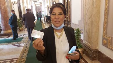 صورة النائبة صبورة السيد متفاءلة بنسبة السيدات في المجلس الجديد وأخترت لجنة التعليم والبحث العلمي