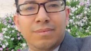 صورة سارق النوم وسحرة القرن”  يمنحان الكاتب الصحفي إبراهيم رمضان جائزة  مجدي مهنا