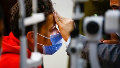 صورة عنيك في عنينا توقع الكشف علي عيون 530 مواطن بالبحيرة