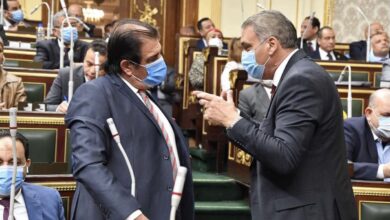 صورة السلطة التشريعية والتنفيذية  في مركب واحد ..كواليس لقاء وزير  المجالس البرلمانية بعميد النواب بالقاعة الرئيسية