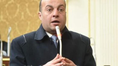 صورة موظفو ديوان الوزارة يحصلون علي 200 مليون .. برلماني يهاجم التربية والتعليم بسب  ال36  ألف معلم والتابلت