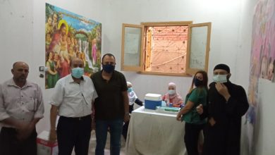 صورة بالصور ..”صحة كفر صقر” تشكل فرق متحركة لتطعيم المواطنين ضد كورونا.. والدكتور احمد محمود يقود حملة لتطعيم الاخوة الاقباط