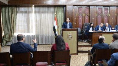 صورة ليت كل مؤسسة حكومية فيها أحمد كمال .. بالصور  تعرف علي أسباب إشادة البرلمان بمدير مشروع جمعيتي