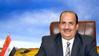 صورة برلمانى يهنئ وزير الداخلية بعيد الشرطة ال 70 ويؤكدر جال الشرطة هم دائما مصدر الأمن والأمان الداخلي لجموع المصريين