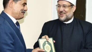 صورة لتميزه الكبير بالصور ..وزير الاوقاف يكرم المحاسب رأفت حنفي مدير عام منطقة الشرقية