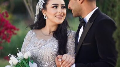 صورة محمد زكريا امام يهنئ النقيب أحمد المنطاوى ومرفت أيمن جمال بالزفاف السعيد