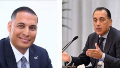 صورة رئيس الوزراء يبدأ زيارة إلى منجم السكرى فى حضور رجل الاعمال حسام لبن