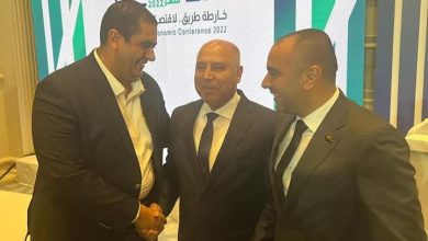 صورة نائبي الشيوخ التمامي وابوحجازي: الفريق كامل الوزيررمز للعمل الميداني والانضباط وتحمّل المسؤولية وتاريخ حافل بالإنجازات