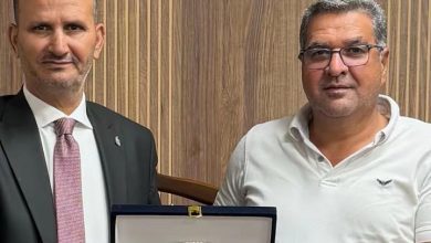 صورة بمناسبة احتفالات نصر أكتوبر. .. مؤسسة المصريين تكرم سكرتير محافظة الجيزة