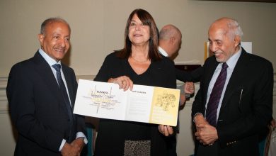 صورة تكريم مجموعة هائل سعيد أنعم المالكة لمجموعة ارما مصر في متحف اللوفر الفرنسي