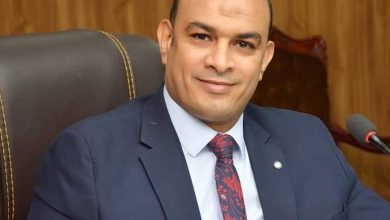 صورة الاعلامي علاء خليل يهنئ المستشار أحمد عثمان عبده نائب رئيس مجلس الدولة لحصوله علي الدكتوراة