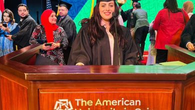 صورة الجامعة الأمريكية تكرّم الكاتبة الصحفية مي حجي لحصولها على دبلوم الدراسات العليا في الإعلام الرقمي