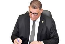 صورة النائب شعبان لطفى رجل الخدمات وحلم الغلابه بسوهاج الذى يمد يده دائمًا بالعطاء في وقت أصبحت فيه المصداقية والالتزام أندر ما يكون