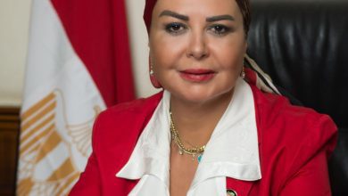 صورة “عظيمات مصر” : قرار وزير العدل بوقف خدمات المتهربين من النفقة يرسخ هيبة القانون ويحمى الأسرة المصرية