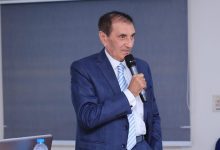 صورة الدكتورصلاح أبو طالب نموذج للعطاء في خدمة مرضى الأورام بالفيوم